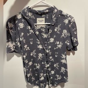 A&F Summer blouse